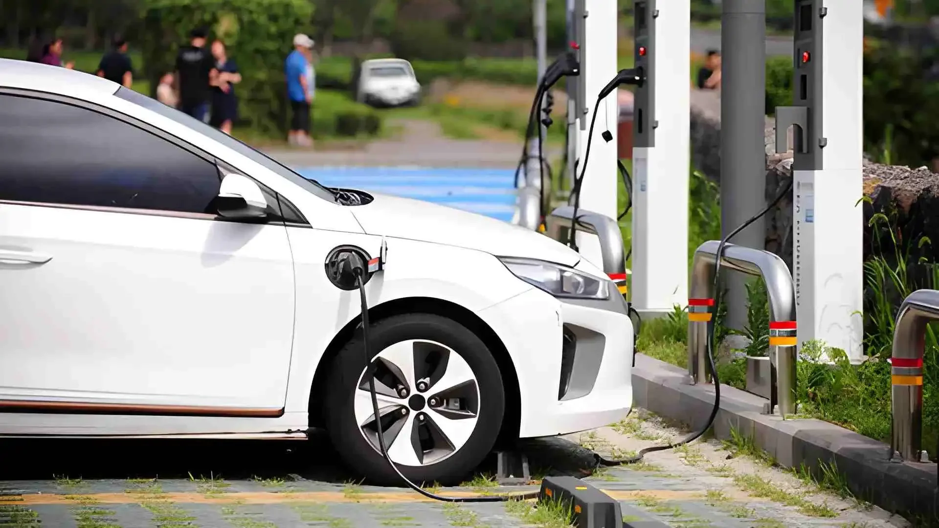 Comment choisir le bon pneu pour son véhicule électrique?