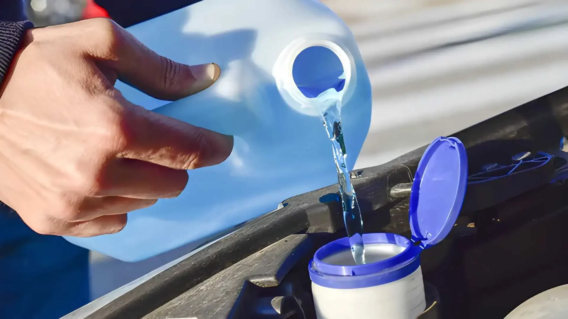 Lave-glace toute saison ou lave-glace hivernal?