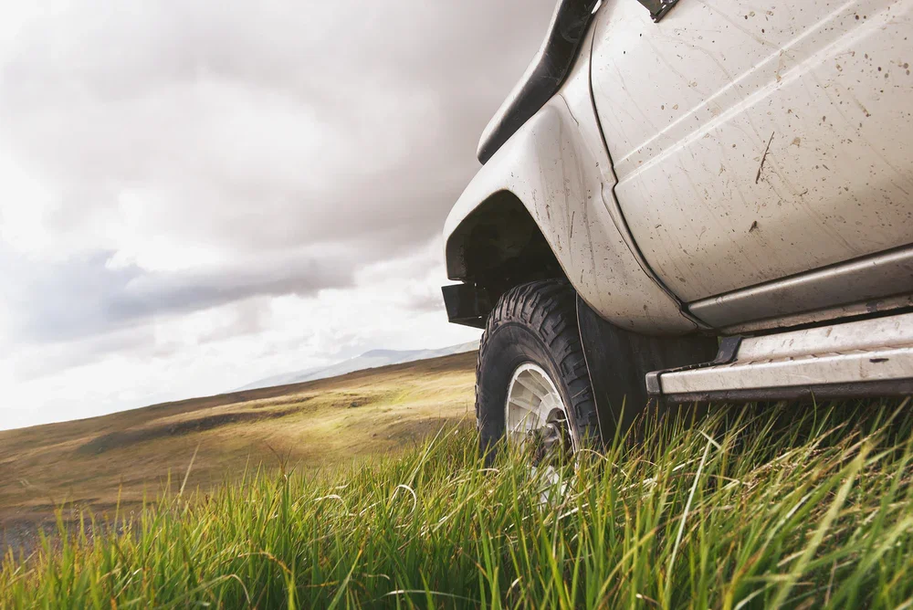 WHAT ARE THE BEST SUMMER TIRES FOR OFF-ROADING?